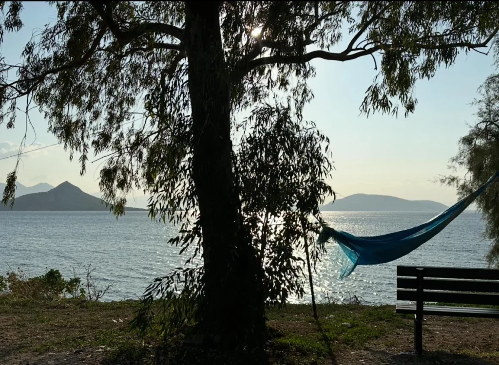 Egina tiene vida durante todo el año Ven Conmigo a Grecia