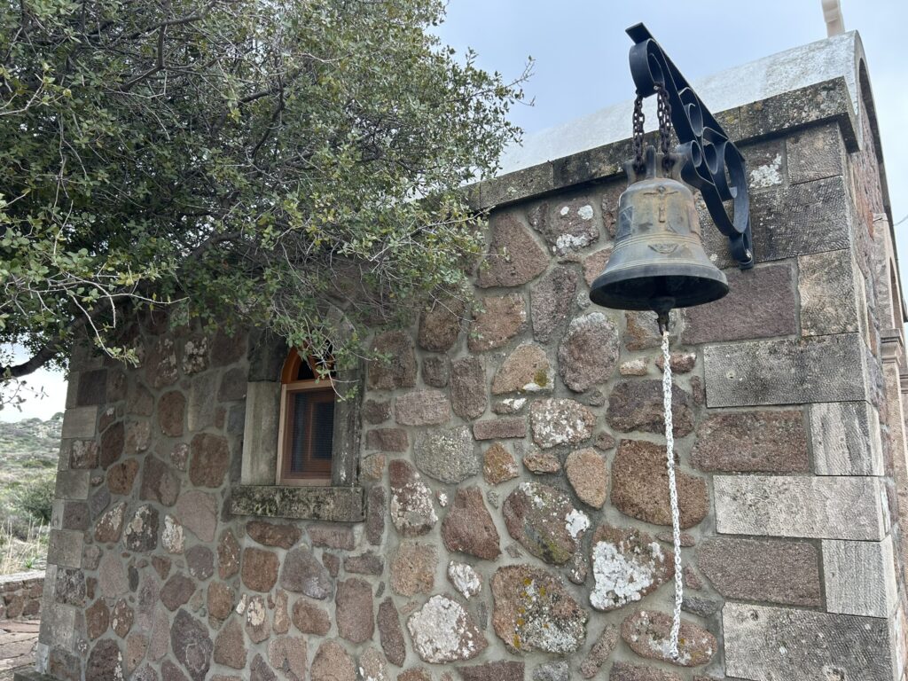 Del Templo de Afea a Agia Marina